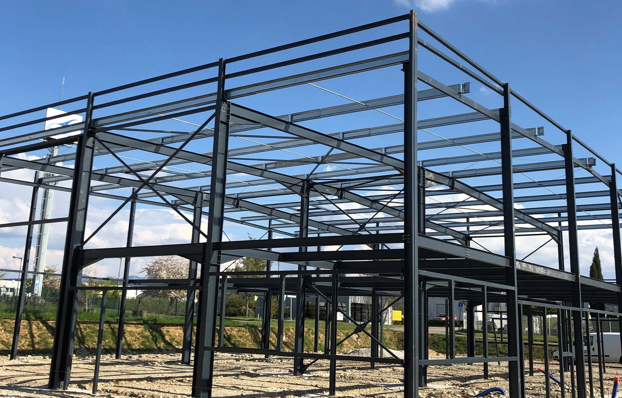 specialiste-construction-renovation-enveloppe-batiment avenir-metal-toiture-batiment